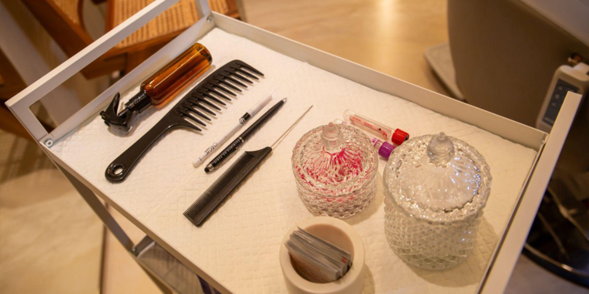 An image of haircare tools
