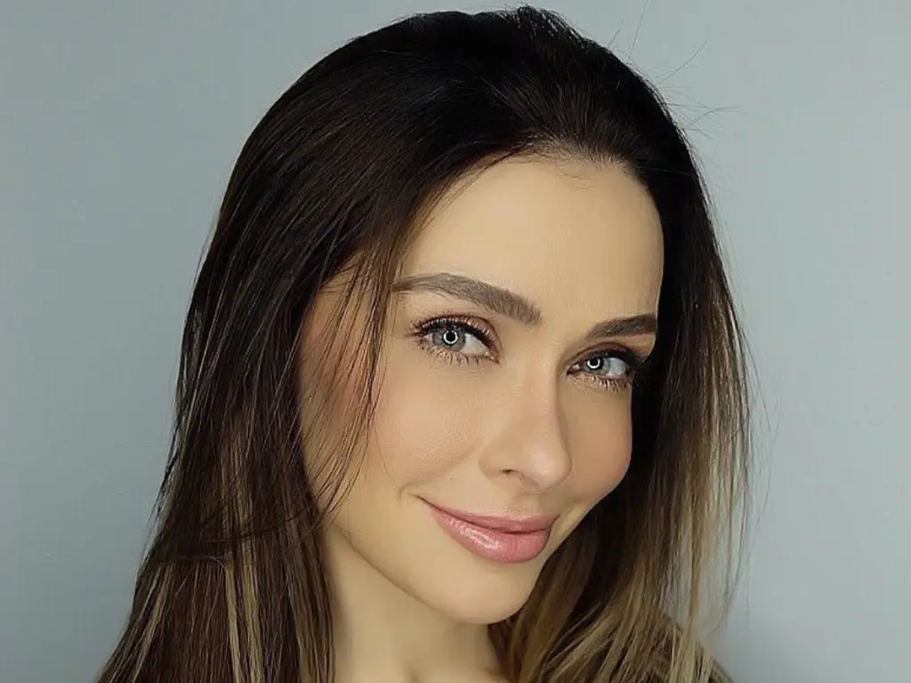 Woman after mesotherapy treatment at Clinique de Paris with firm skin and youthful texture